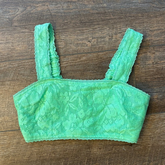 American Eagle Outfitters Tops - AE Green Lace Cropped Halter Top